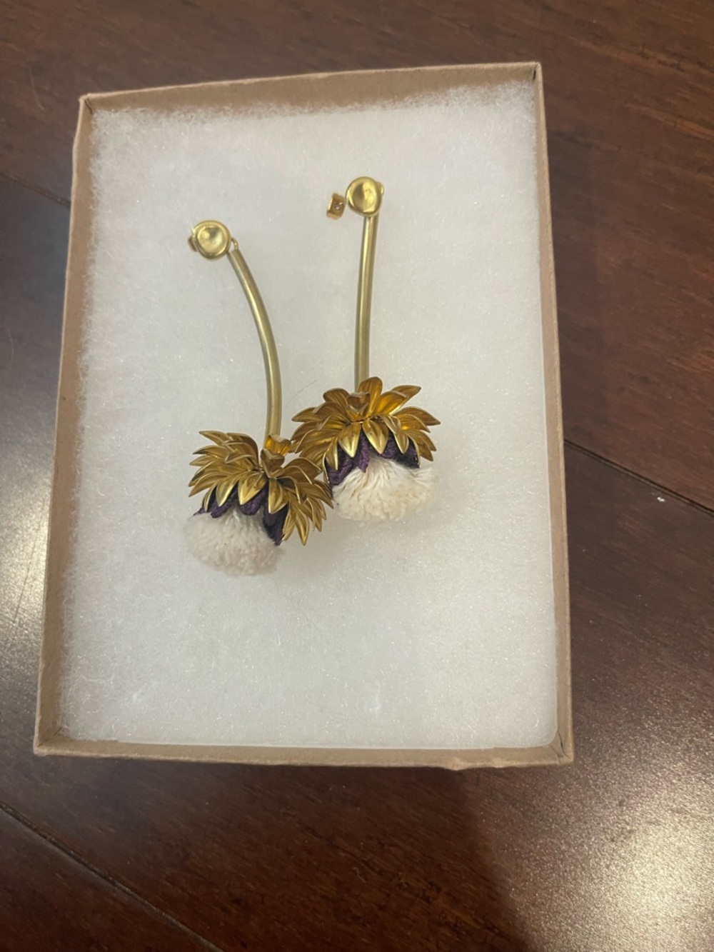 gold dandelion statement earrings new without tags
